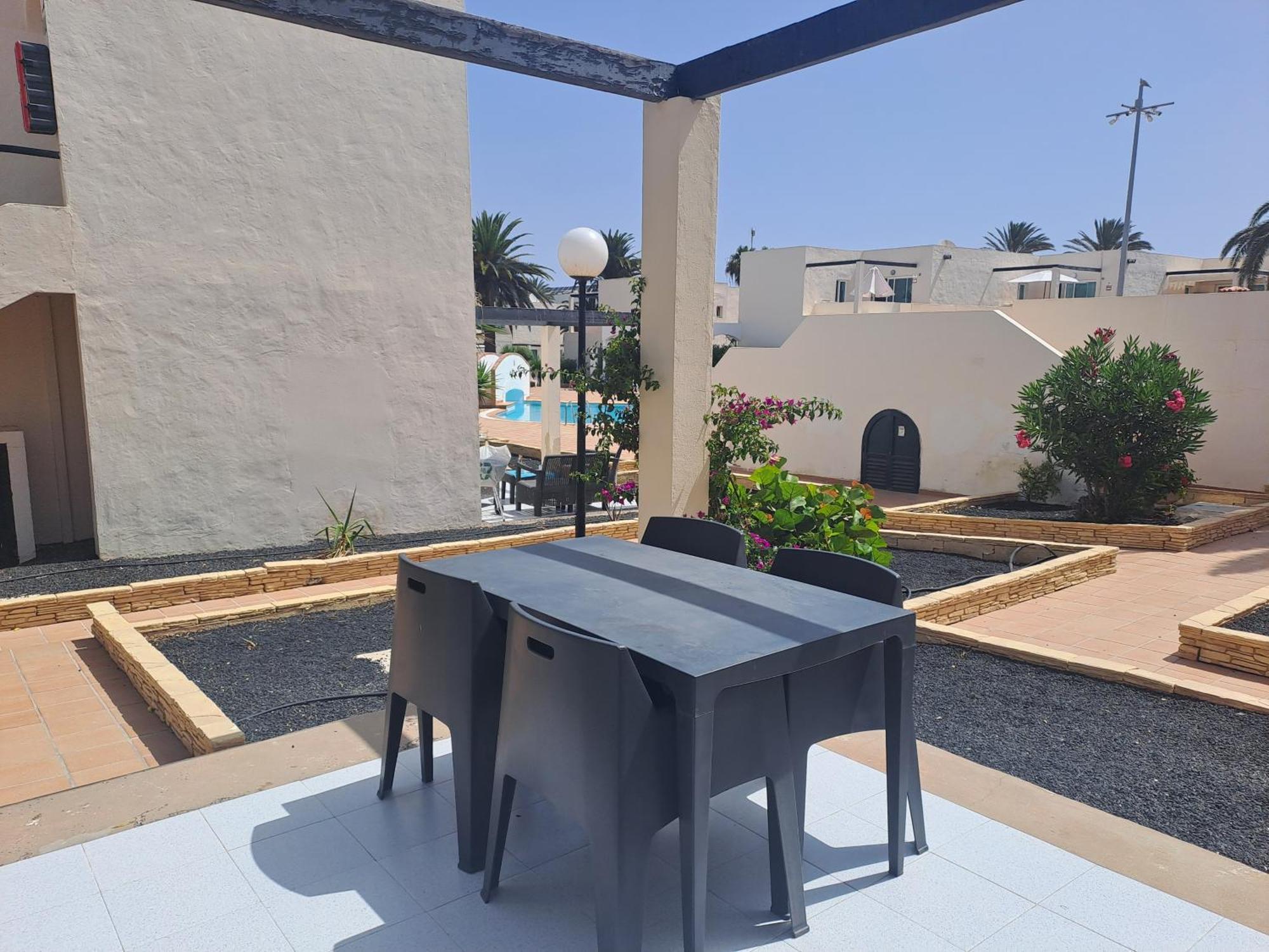 Homeforguest Apartamento 15 Con Terraza Y Piscina En Corralejo Eksteriør billede