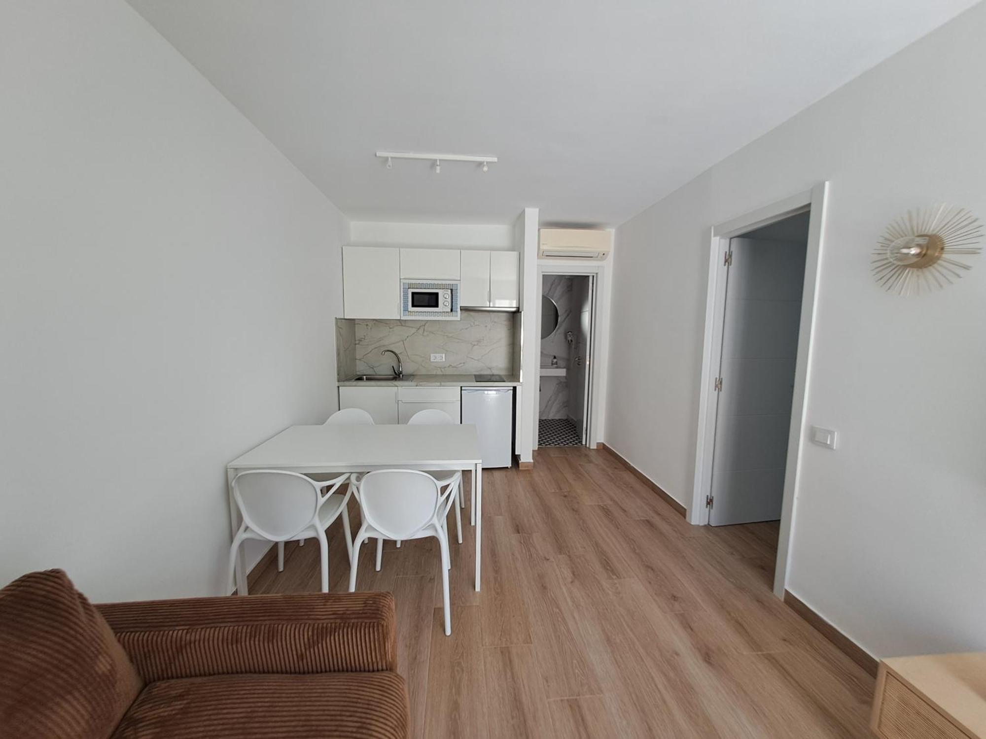 Homeforguest Apartamento 15 Con Terraza Y Piscina En Corralejo Eksteriør billede